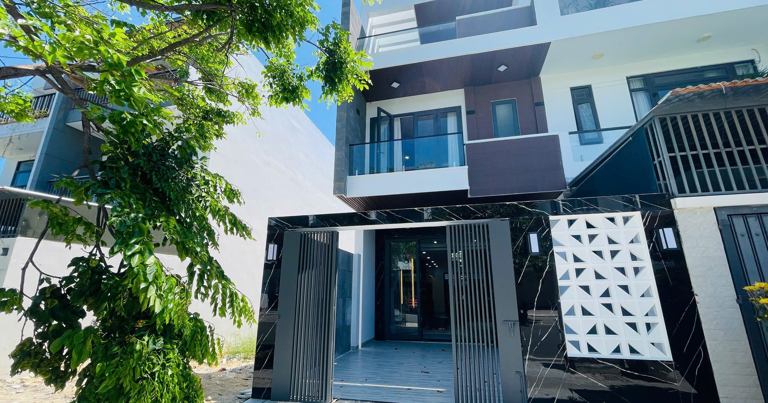 z7579833111792 88ef45fa4c3e3f7aaf0739240efc935c e1772548578451