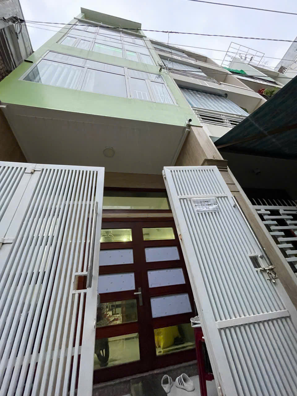 Tòa căn hộ 6 tầng 44,1m2 hẻm Tuệ Tĩnh, khu trung tâm phố tây Nha Trang. Cách biển 250m, đang cho thuê full