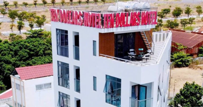 Khách sạn 7 tầng 151,2m2 hẻm Tuệ Tĩnh, trung tâm phố tây. Đang có dòng tiền cho thuê khoán, cách biển 500m