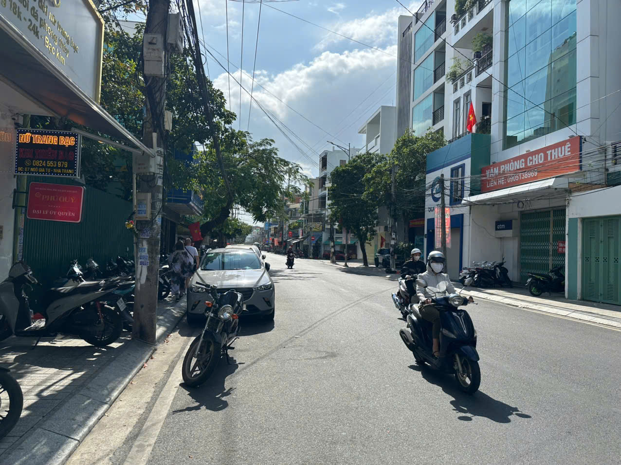 Nhà 3 tầng 197,3m2 mặt tiền Ngô Gia Tự, trung tâm Nha Trang. Ngay vòng xoay ngã 7 và chợ Xóm Mới, đang cho thuê